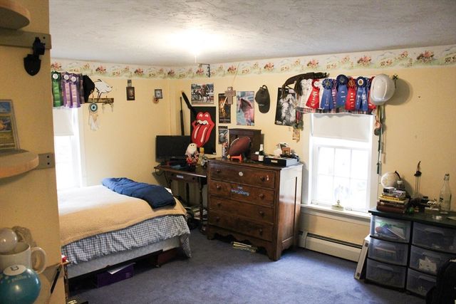 535 Prospect St, West Boylston, MA 01583