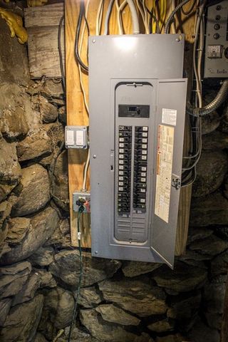 535 Prospect St, West Boylston, MA 01583