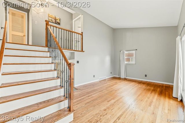 19495 Osmus Street, Livonia, MI 48152