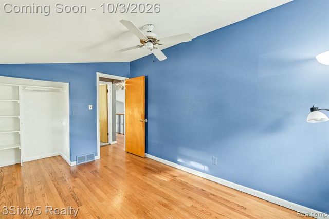 19495 Osmus Street, Livonia, MI 48152