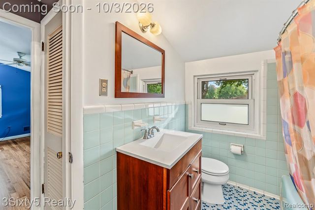 19495 Osmus Street, Livonia, MI 48152