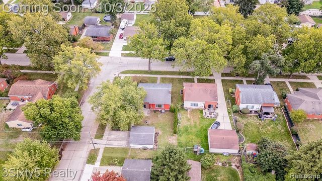 19495 Osmus Street, Livonia, MI 48152