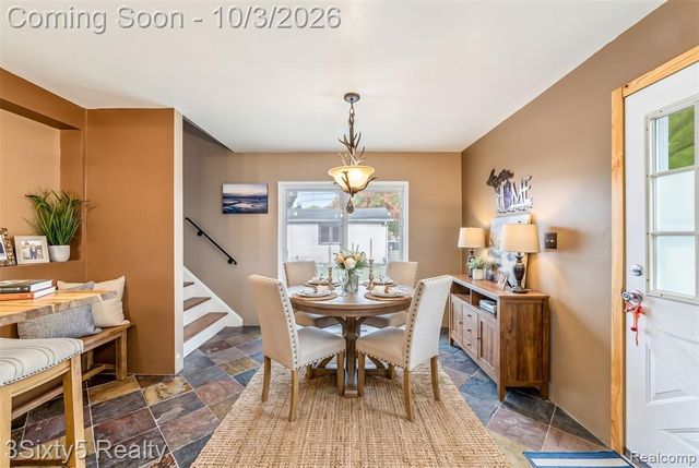 19495 Osmus Street, Livonia, MI 48152