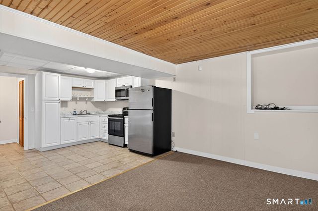 120 Doral Farms Road, North Branford, CT 06471