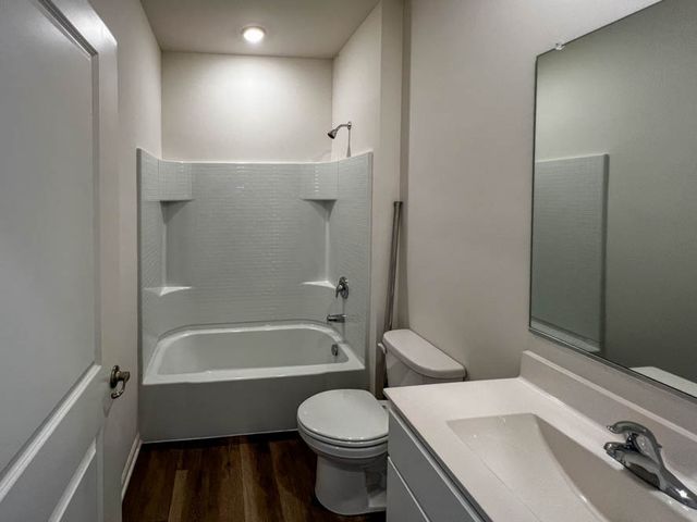 1075 Savannah Lane, Pingree Grove, IL 60140