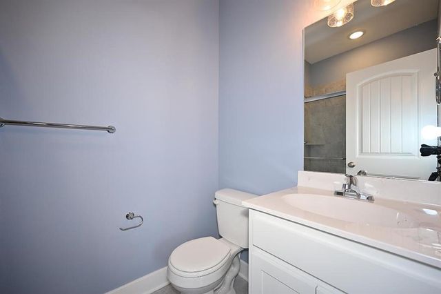 107 JOHNSON Circle, Dearborn, MO 64439