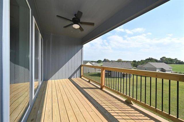 107 JOHNSON Circle, Dearborn, MO 64439