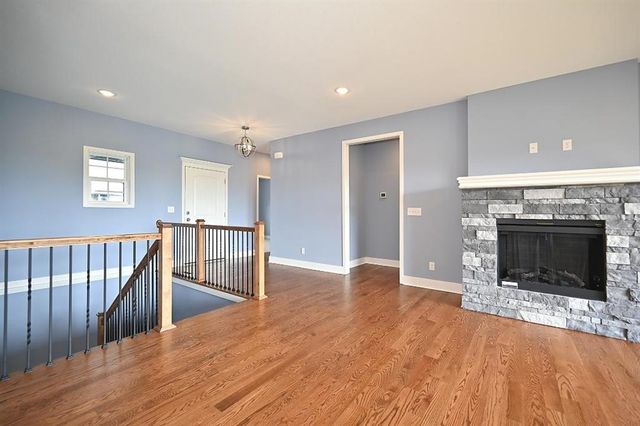 107 JOHNSON Circle, Dearborn, MO 64439