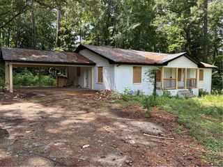 2386 Young Road, Stone Mountain, GA 30088