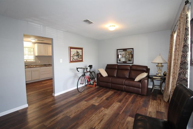 106 E Mockingbird Lane, Sheridan, AR 72150