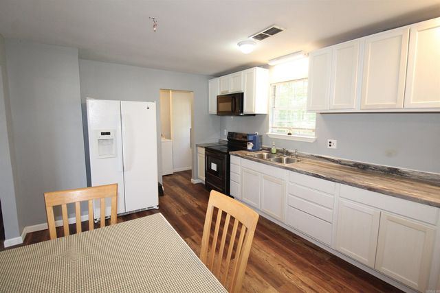 106 E Mockingbird Lane, Sheridan, AR 72150