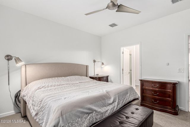 829 N Broken Hills Drive, Green Valley, AZ 85614