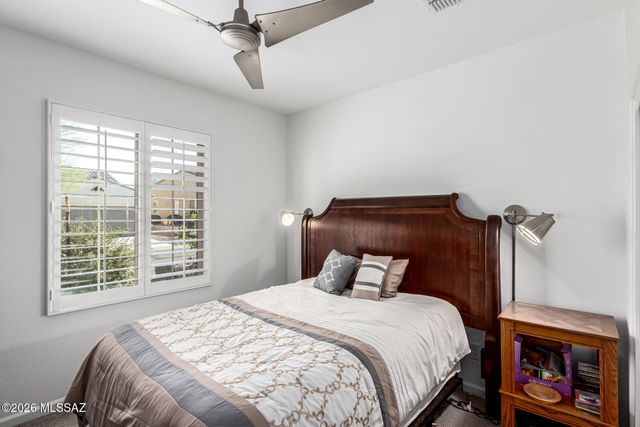 829 N Broken Hills Drive, Green Valley, AZ 85614