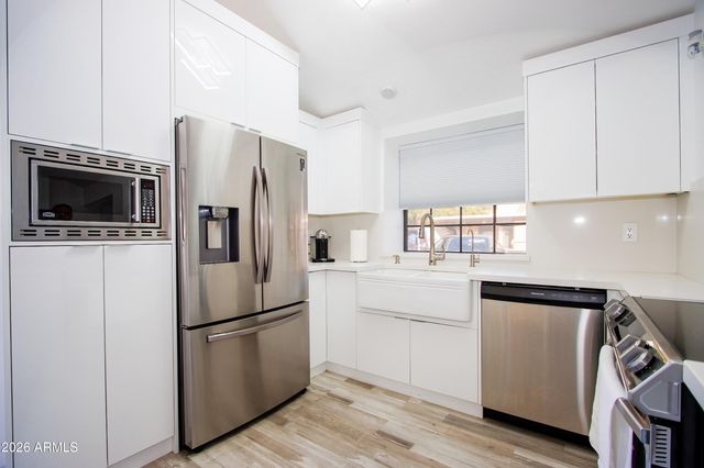 5704 E AIRE LIBRE Avenue 1104, Scottsdale, AZ 85254