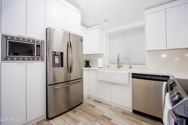 5704 E AIRE LIBRE Avenue 1104, Scottsdale, AZ 85254