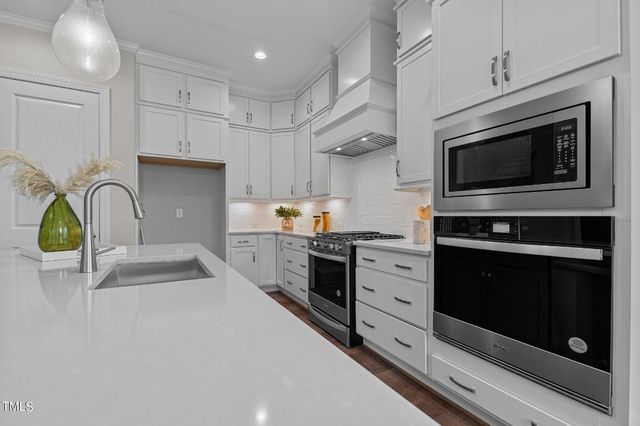 816 Willow Tower Court, Rolesville, NC 27571