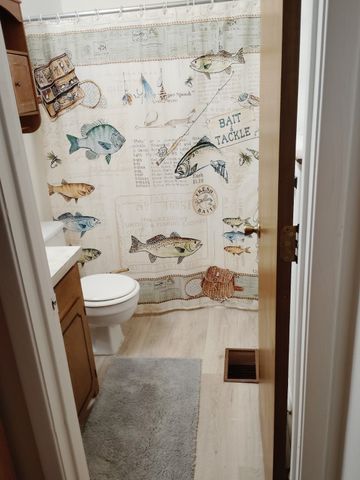 240 Overlook Trail, Gun Barrel City, TX 75156