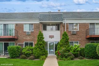 10385 Dearlove Road 2G, Glenview, IL 60025
