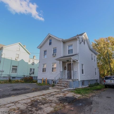 48 Orchard St, Elizabeth City, NJ 07208