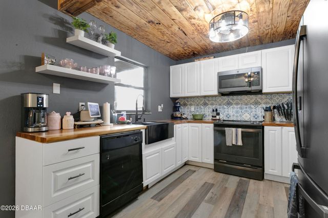 1404 Harnden Road E W, Port Orange, FL 32129