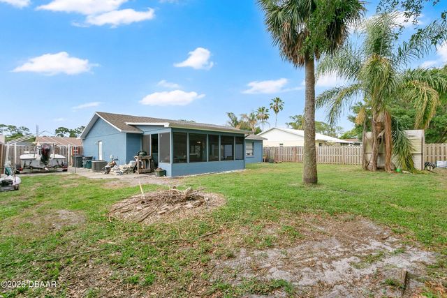 1404 Harnden Road E W, Port Orange, FL 32129