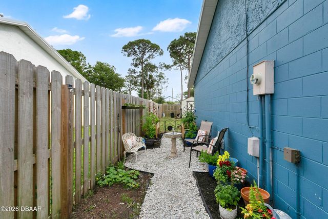 1404 Harnden Road E W, Port Orange, FL 32129