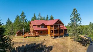 8899 Coeur d'Alene Dr, Spirit Lake, ID 83869