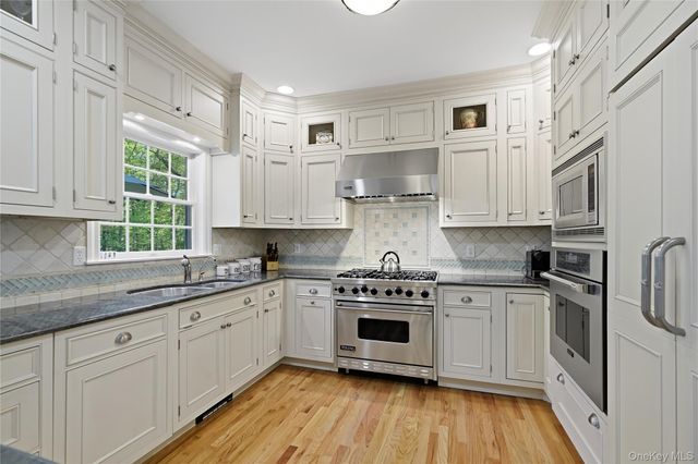 21 Kitchawan Road, Pound Ridge, NY 10576