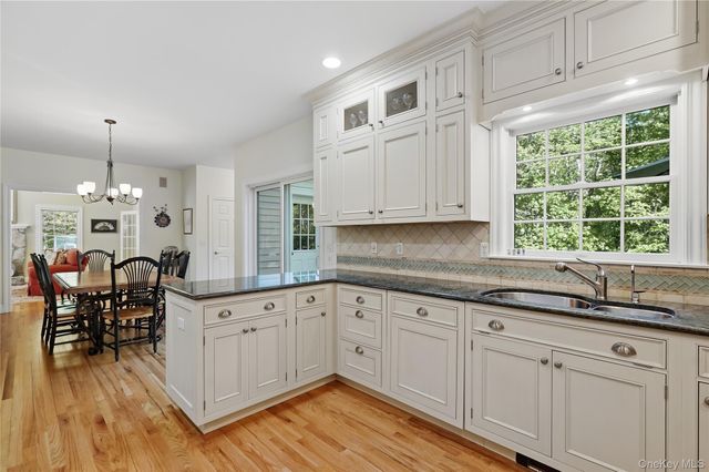 21 Kitchawan Road, Pound Ridge, NY 10576