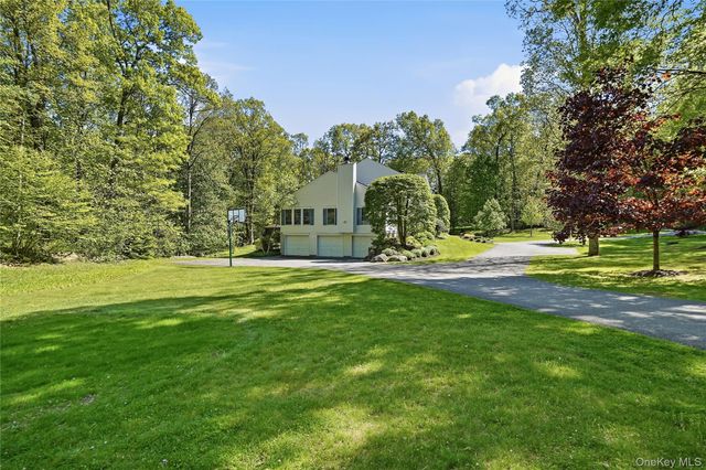 21 Kitchawan Road, Pound Ridge, NY 10576