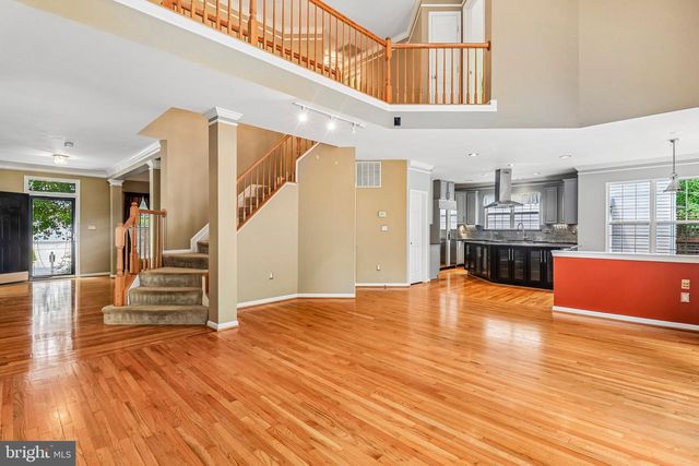 18428 CROWNSGATE CIR, Germantown, MD 20874