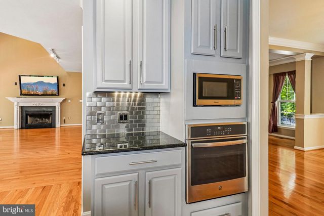 18428 CROWNSGATE CIR, Germantown, MD 20874