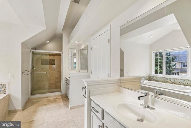 18428 CROWNSGATE CIR, Germantown, MD 20874
