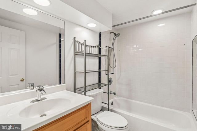 18428 CROWNSGATE CIR, Germantown, MD 20874
