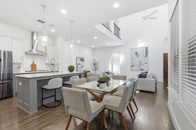 228 Skystone Drive, Irving, TX 75038