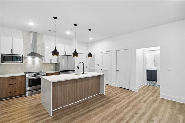 112 Rogers NE Street 304, Atlanta, GA 30317