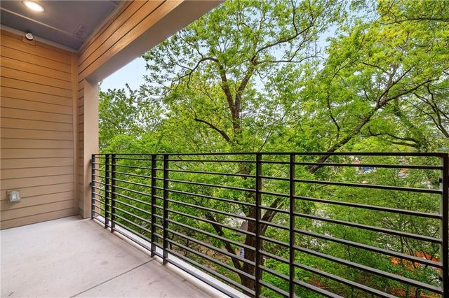 112 Rogers NE Street 304, Atlanta, GA 30317