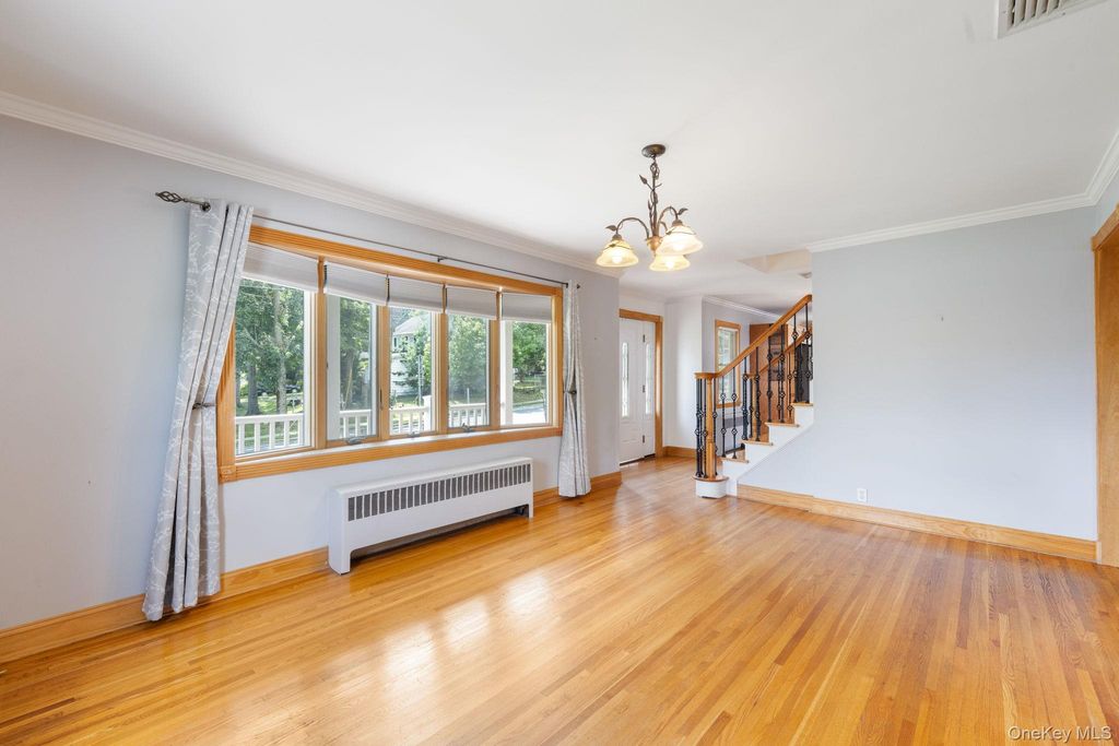 65 W Washington Avenue, Pearl River, NY 10965 — photo 3