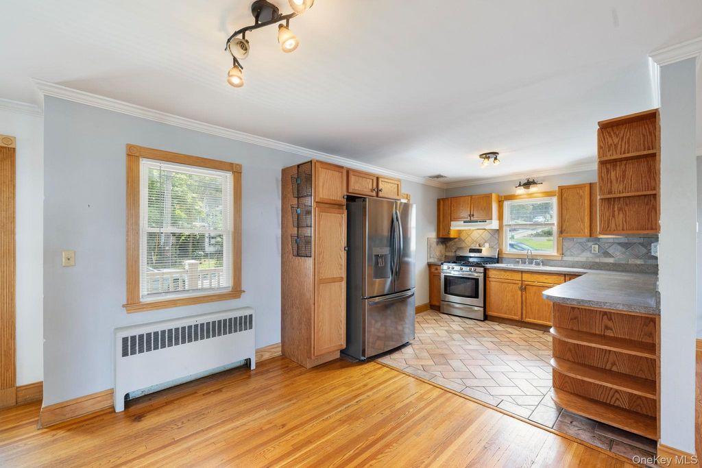 65 W Washington Avenue, Pearl River, NY 10965 — photo 5