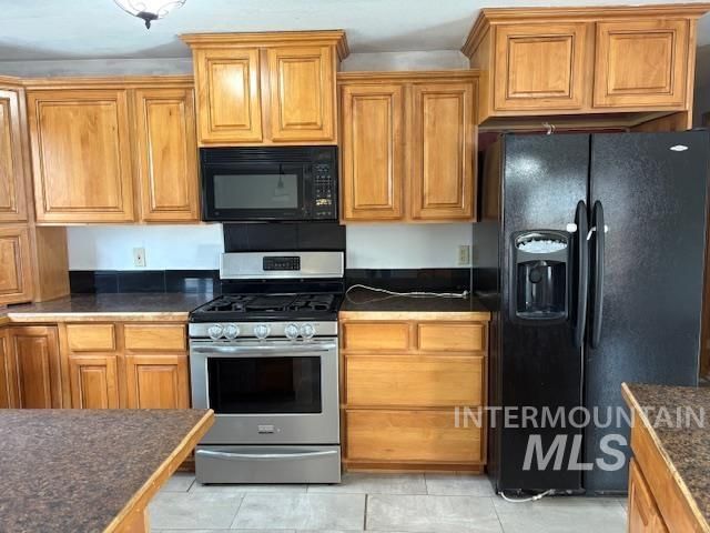 1396 W Crest Wood Dr, Meridian, ID 83642