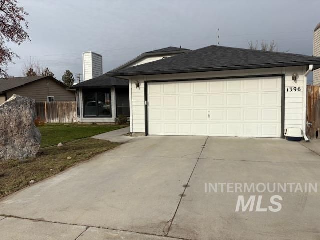 1396 W Crest Wood Dr, Meridian, ID 83642