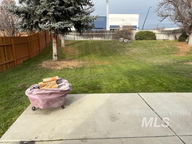 1396 W Crest Wood Dr, Meridian, ID 83642