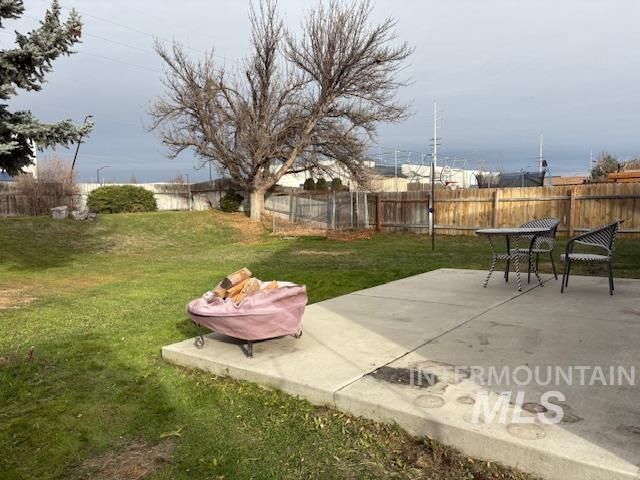 1396 W Crest Wood Dr, Meridian, ID 83642