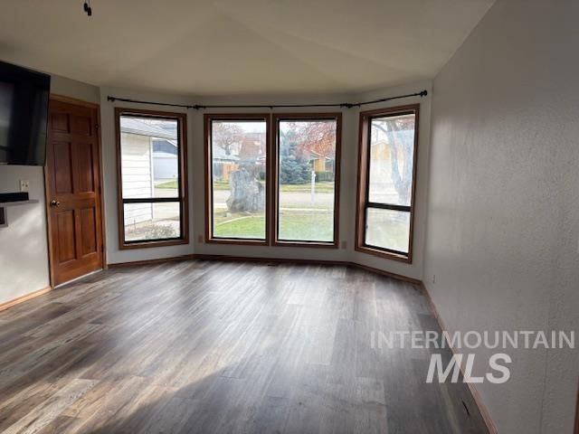 1396 W Crest Wood Dr, Meridian, ID 83642