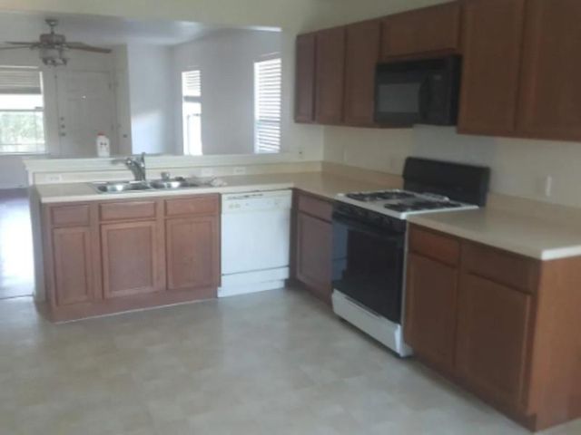 7437 Aspen Brook DR, Austin, TX 78744