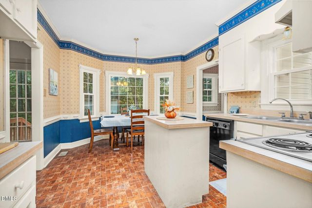 1704 Old Barn Road, Rocky Mount, NC 27804