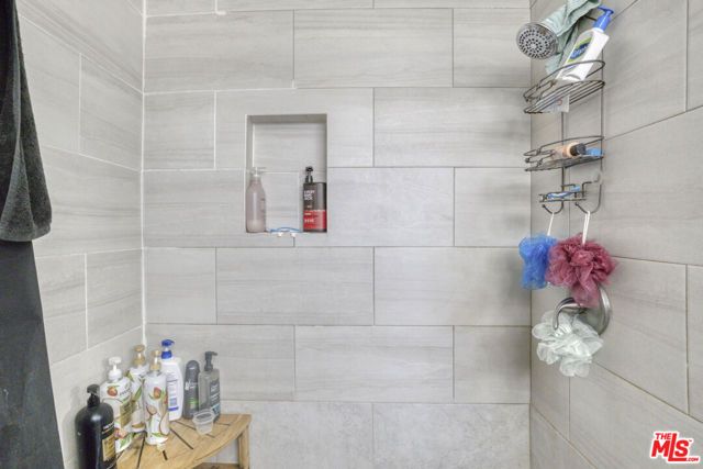 5447 Blackwelder Street, Los Angeles, CA 90016