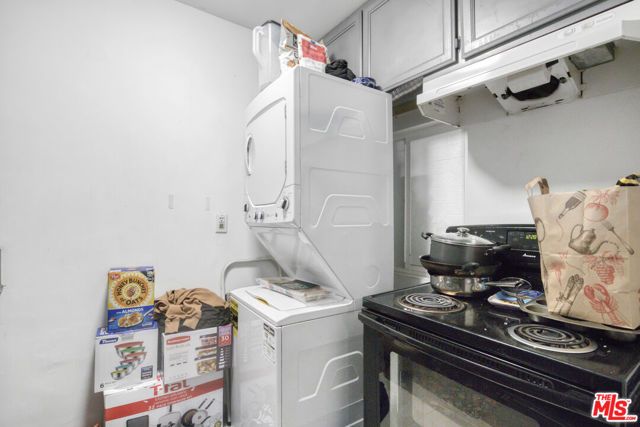 5447 Blackwelder Street, Los Angeles, CA 90016