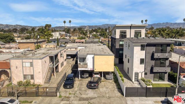 5447 Blackwelder Street, Los Angeles, CA 90016