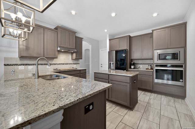 8823 Kallison Arbor, San Antonio, TX 78254